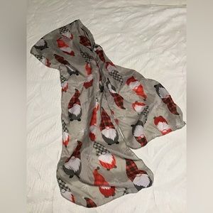 Gnome scarf